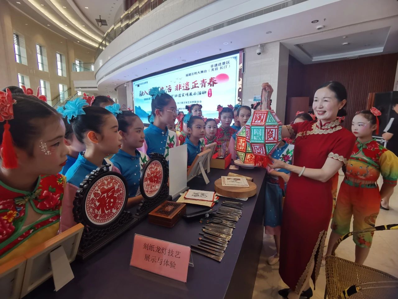 (图2)