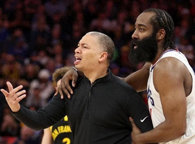 九游app：沙奎尔奥尼尔：NBA历史上最具统治力的中锋之一