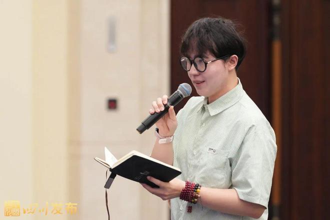 (图12)
