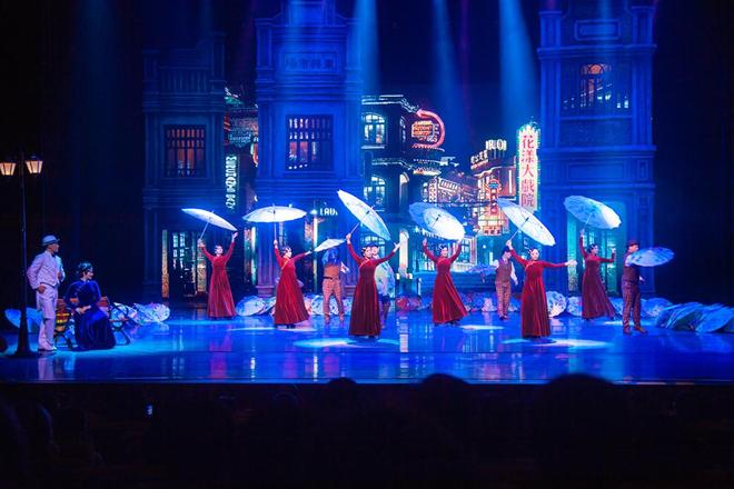 四川南充魔术《邂逅》文华奖终评绽放光彩 传统与创新交融赢喝彩