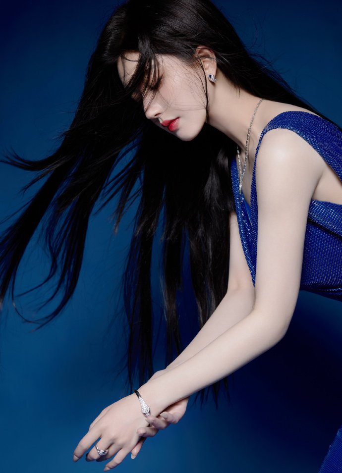 学校里的性教学教具 单杠 MBA智库