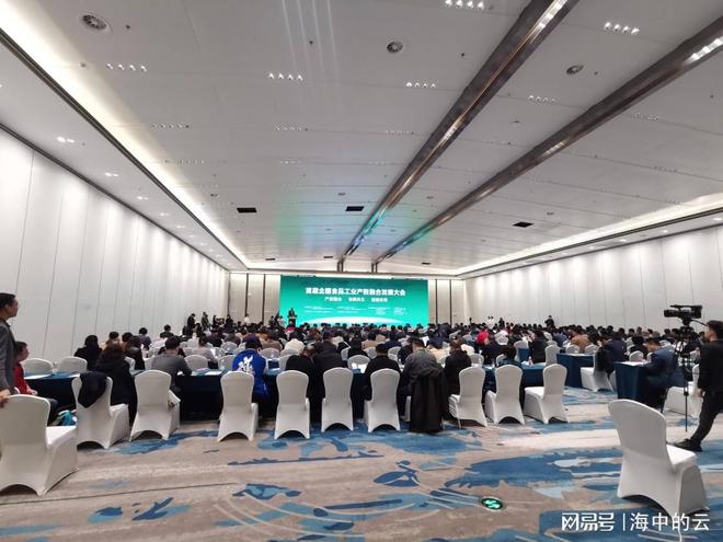 上海大学生兼职公司-司仪模特-人偶扮演-小丑魔术-舞蹈演出