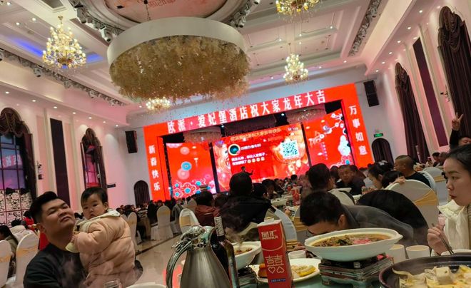 九游app：有人气才有财气!实体店有效引流的4种实战方法!