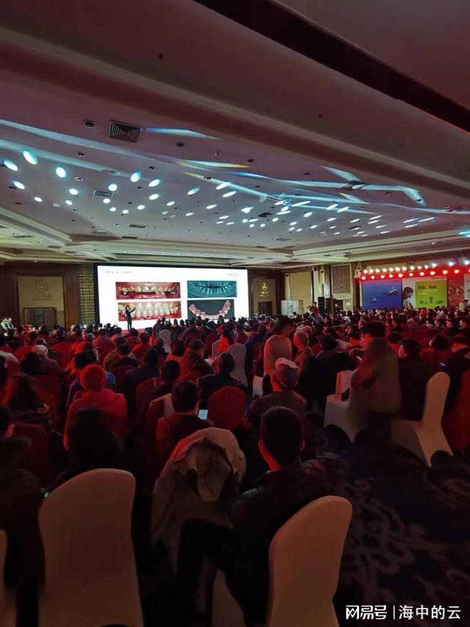 上海展会服务公司-司仪模特-人偶扮演-小丑魔术-舞蹈演出