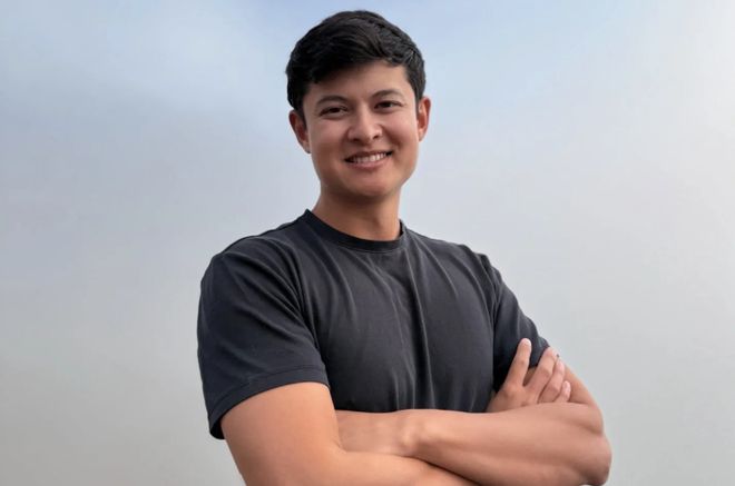 他为500强造出冠军「AI裁员机器」!然后把自己裁掉了