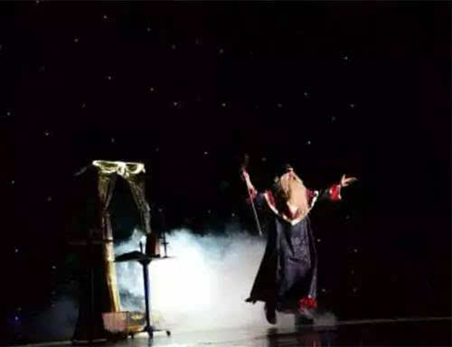 如果美国偷偷印两万亿美元然后拿到其他国家购买商品会如何?